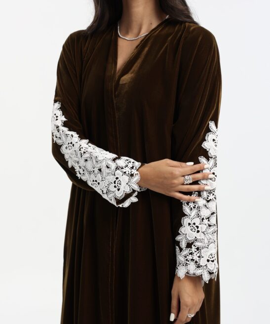 Alternative view of THE LAMA